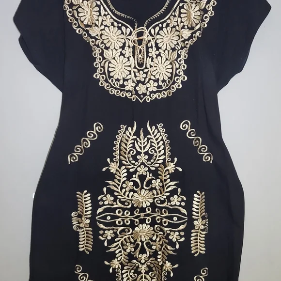 Mexican Elegant Black and Gold Embroidered Midi Dress - Picture 5 of 15
